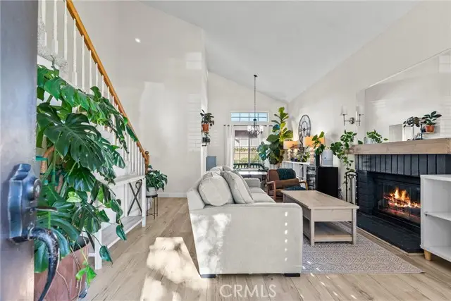 21625 Farmington, Santa Clarita, CA 91350 - Image #2