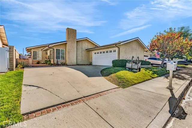 25790 Parada, Valencia, CA 91355 - Image #1