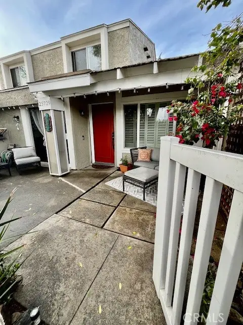 25729 Tournament, Valencia, CA 91355 - Image #2