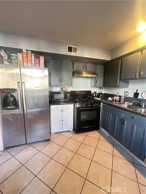 9047 Willis #5, Panorama City (los Angeles), CA 91402
