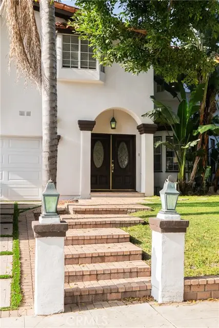 4115 Laurelgrove Avenue, Studio City, CA 91604 - Image #2