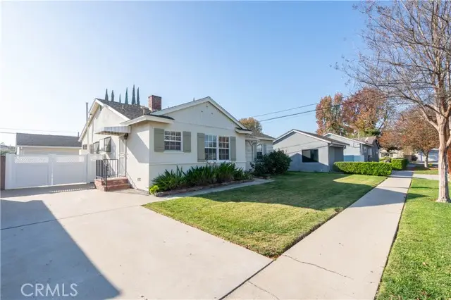 19218 Schoolcraft, Reseda, CA 91335 - Image #2