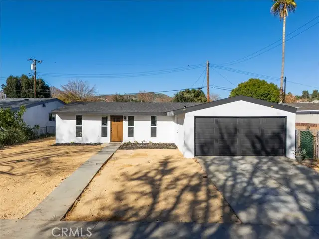 19017 Drycliff Street, Santa Clarita, CA 91351 - Image #1