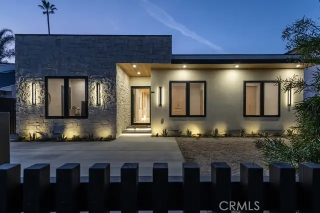 5205 Etiwanda, Tarzana, CA 91356 - #1