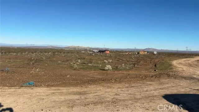 172 W Avenue U, Palmdale, CA 93551 - #2