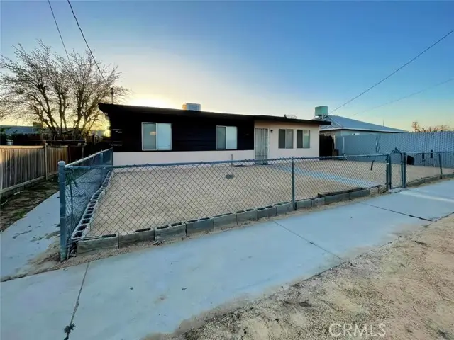 44817 Redwood, Lancaster, CA 93534 - Image #2