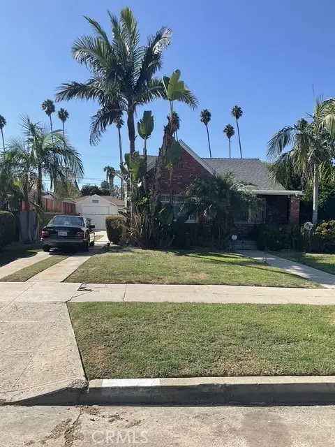 4165 2nd, Los Angeles, CA 90008