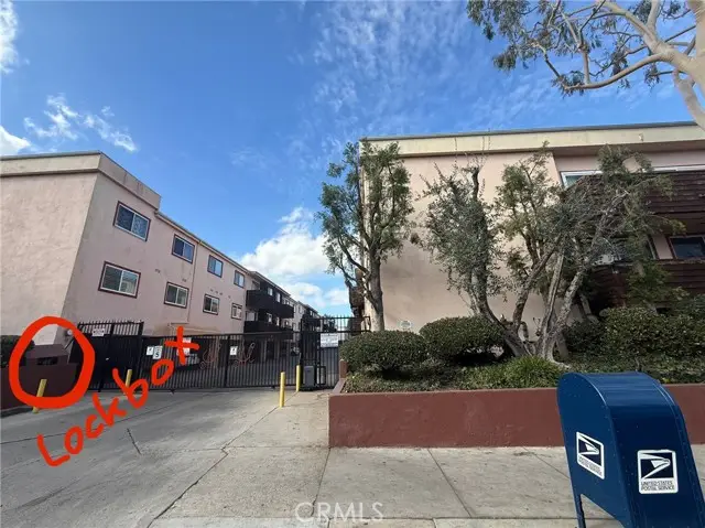 5403 Newcastle Avenue #64, Encino, CA 91316 - #2