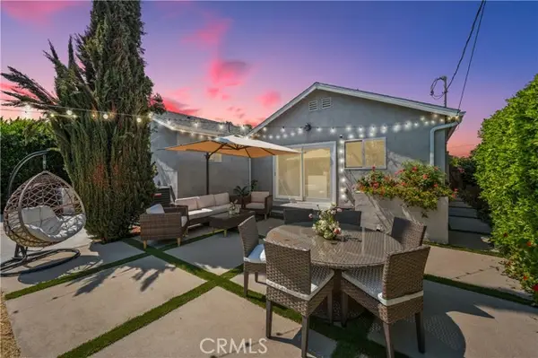 17642 Calvert Street, Encino (los Angeles), CA 91316