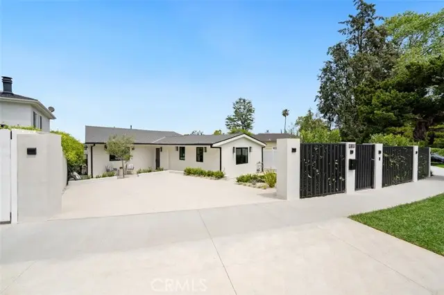 13817 Valley Vista Blvd, Sherman Oaks, CA 91423 - #3