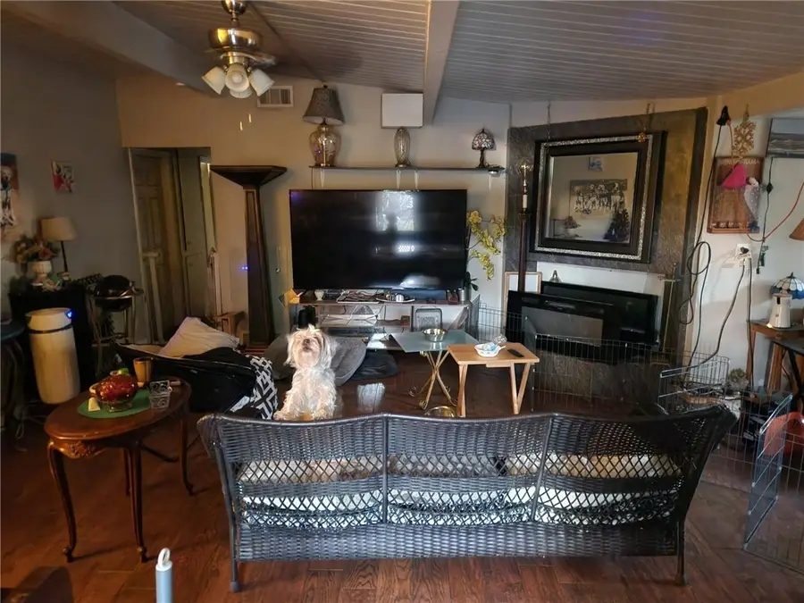 6850 Tampa, Reseda, CA 91335 - #2