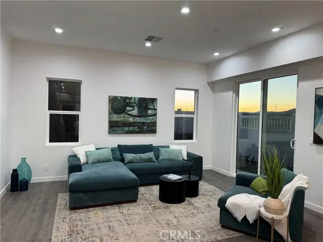 12511 N Haleh Lane, San Fernando Valley, CA 91342 - Image #3