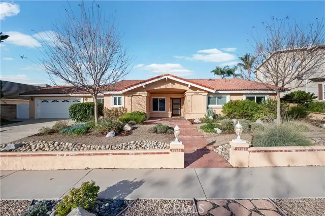 10811 Sunnybrae Avenue, Chatsworth, CA 91311 - Image #2