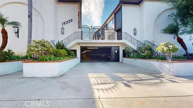 14332 Dickens #19, Sherman Oaks, CA 91423 - Image #1