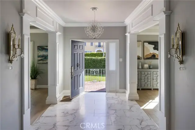 821 Lorraine, Los Angeles, CA 90005 - Image #2