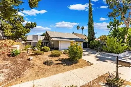 8380 Kentland, West Hills (los Angeles), CA 91304