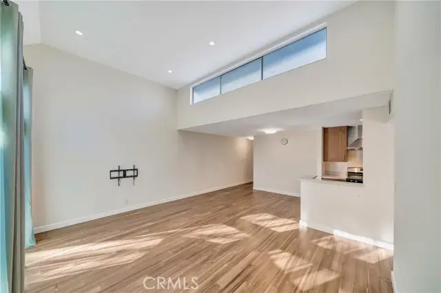 5700 Etiwanda Avenue #280, Tarzana, CA 91356 - Image #3