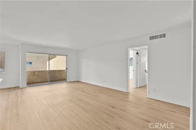 5328 Newcastle #18, Encino, CA 91316 - Image #3