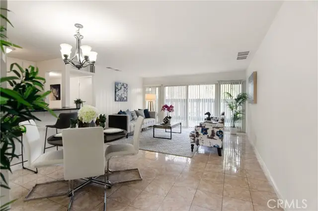 8601 International #162, Canoga Park, CA 91304 - #1