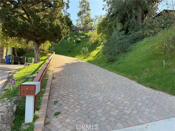 4909 Calvin, Tarzana (los Angeles), CA 91356