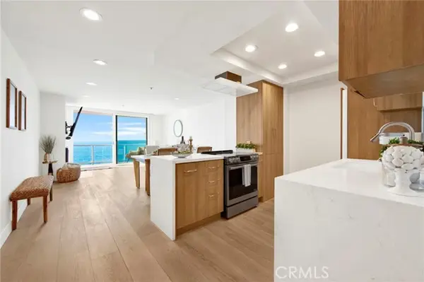 615 Esplanade #709, Redondo Beach, CA 90277