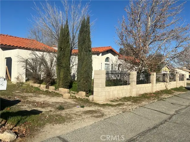 40251 Fieldspring Street, Lake Los Angeles, CA 93591 - #2