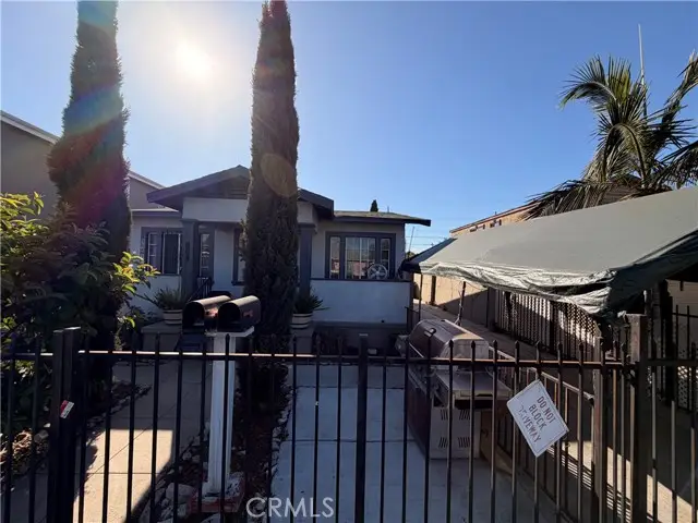 904 E 52nd, Los Angeles, CA 90011 - Image #2