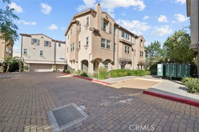 7214 N Chestnut, Van Nuys, CA 91405 - #2