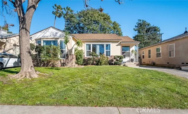 6630 Mclennan, Lake Balboa, CA 91406 - Image #2