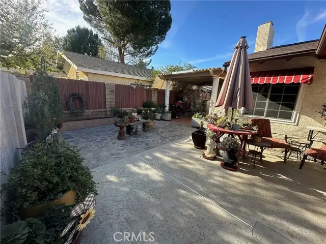 23509 Via Chantilly, Valencia, CA 91355 - Image #2