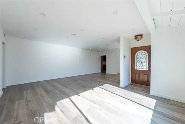 23345 Oxnard Street, Woodland Hills, CA 91367 - #2