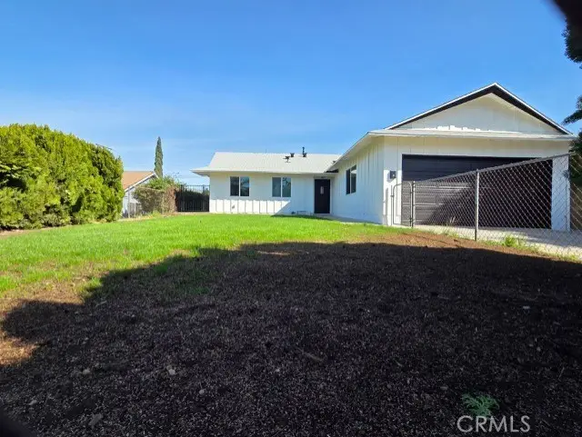 11010 Borden, Pacoima, CA 91331 - #3