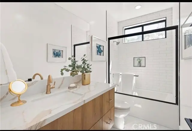 6511 N Contour Lane, North Hollywood, CA 91606 - Image #2