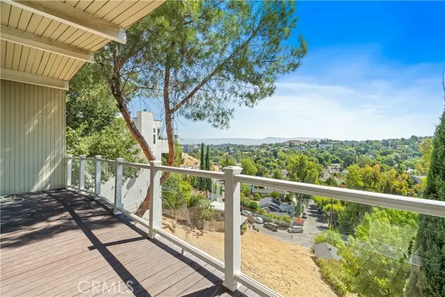 5102 Medina Road, Woodland Hills, CA 91364 - #2