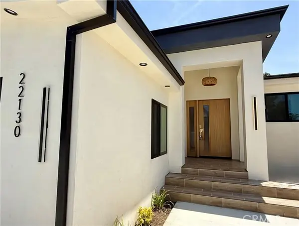 22130 Gault Street, Canoga Park (los Angeles), CA 91303