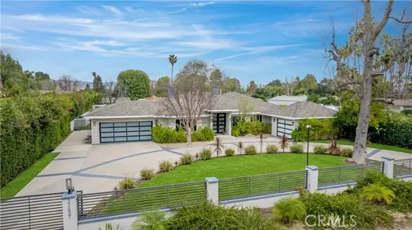 22637 Erwin Street, Woodland Hills (los Angeles), CA 91367