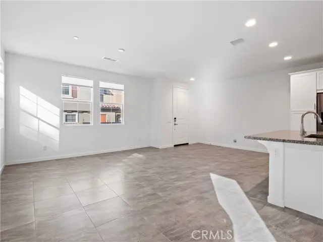 28645 Jardineras, Valencia, CA 91354 - #3