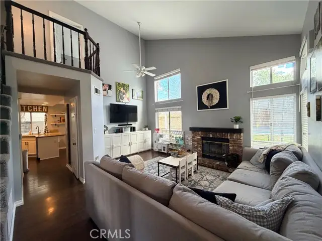 28114 Guilford, Santa Clarita, CA 91350 - #2