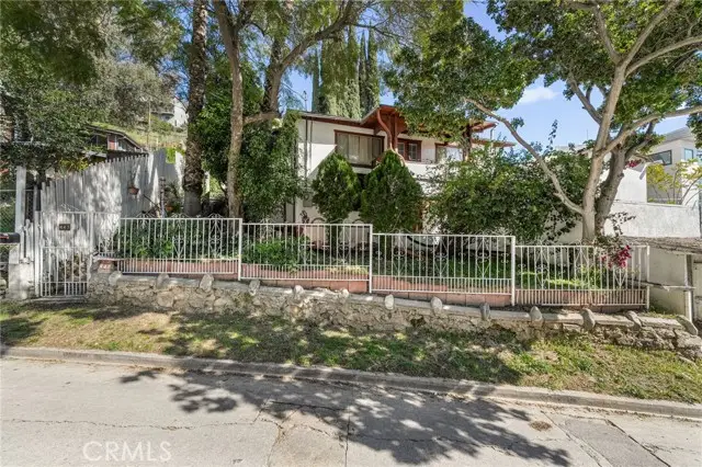 447 W Avenue 37, Los Angeles, CA 90065 - #2