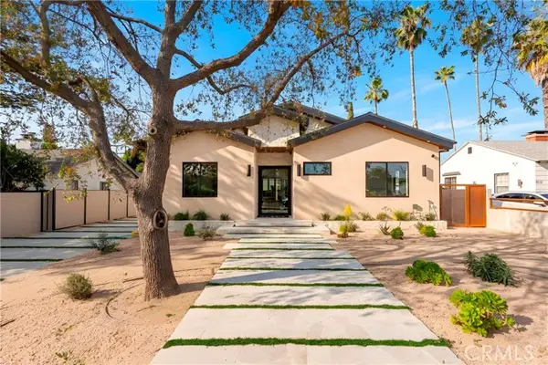 5525 Carpenter Avenue, Valley Village, CA 91607