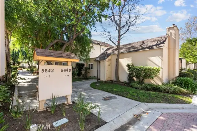 5640 Etiwanda Avenue #1, Tarzana, CA 91356 - #3