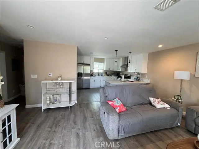 15057 Paddock, San Fernando Valley, CA 91342 - #3