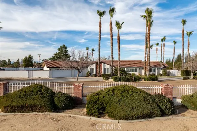 2651 W Avenue O, Palmdale, CA 93551 - #2