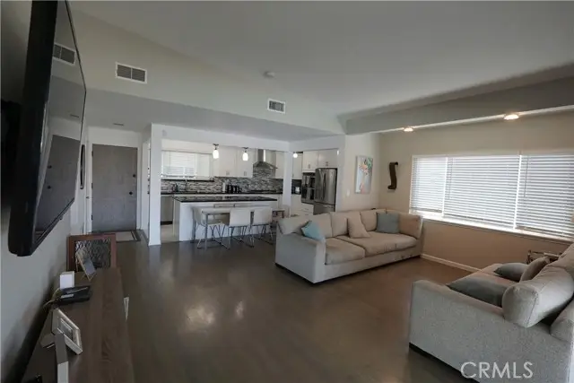 9327 Stanwin Avenue, Pacoima, CA 91331 - #3