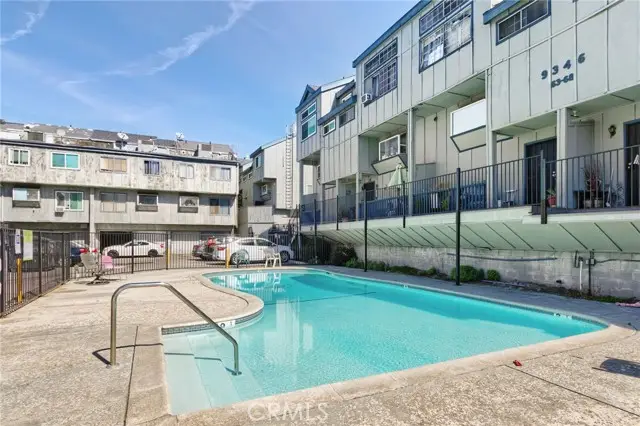 9332 Van Nuys #69, San Fernando Valley, CA 91402 - #3