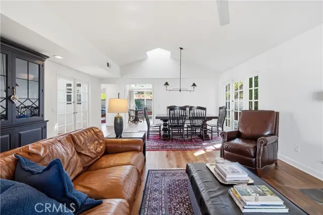 26352 Ivrea, Valencia, CA 91355 - #3