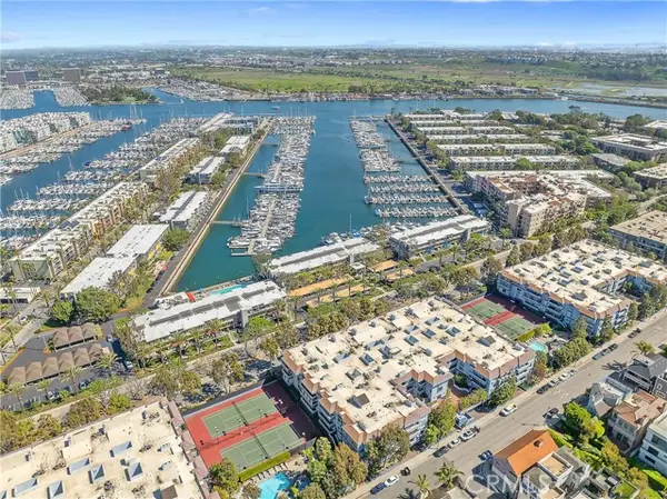 4600 Via Dolce #206, Marina Del Rey, CA 90292