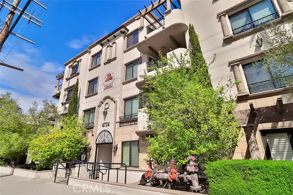 4724 Kester Avenue #404, Sherman Oaks, CA 91403