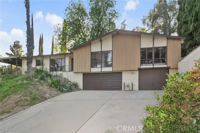 8441 Rudnick Avenue, Canoga Park, CA 91304 - #2