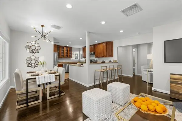 6737 Jellico, Los Angeles, CA 91406